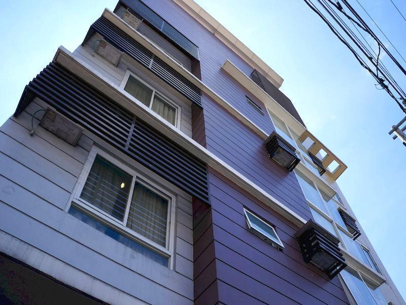 Lorenzzo Suites Hotel Makati Pasay Exterior photo